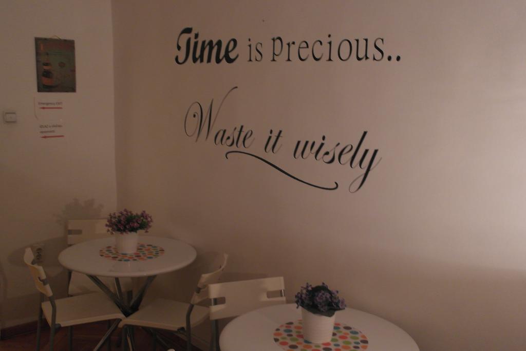 Time Hostel Belgrad Exterior foto