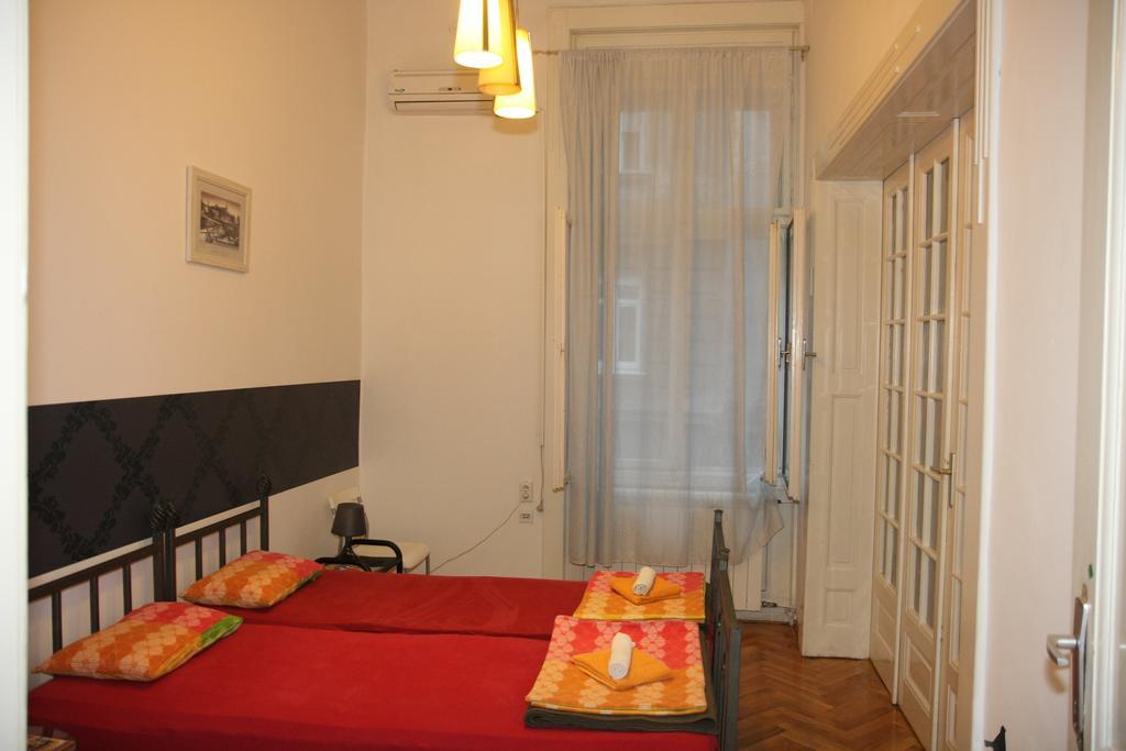 Time Hostel Belgrad Zimmer foto